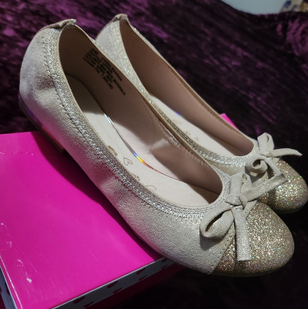Girl flats